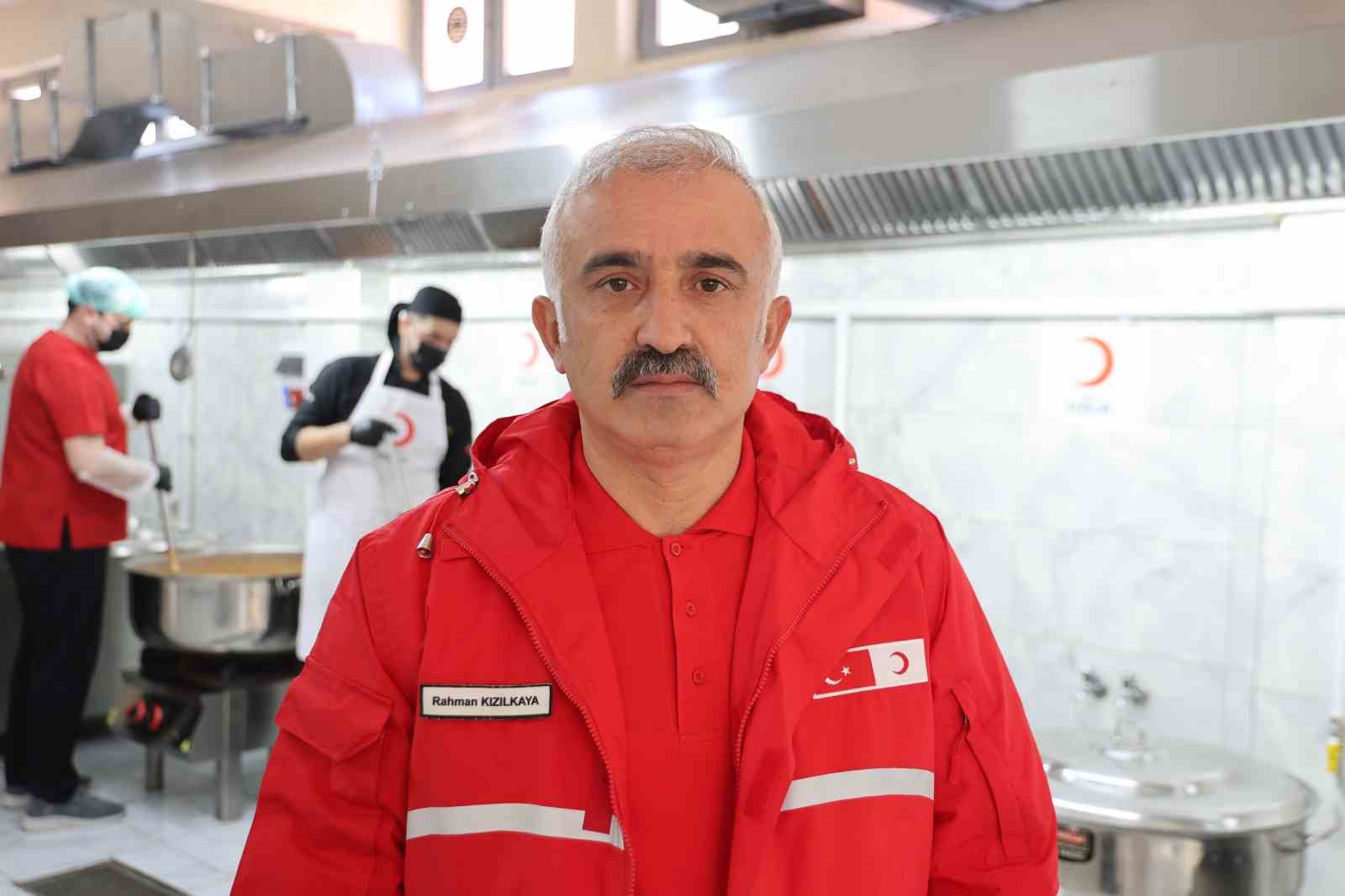 Dev kazanlar, ihtiyaç sahipleri için kaynıyor
