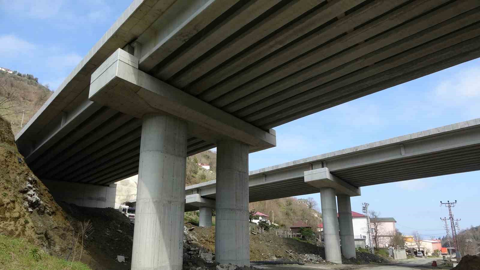 Dev viyadükler yükseliyor: Trabzon’da ulaşım dönüşüyor
