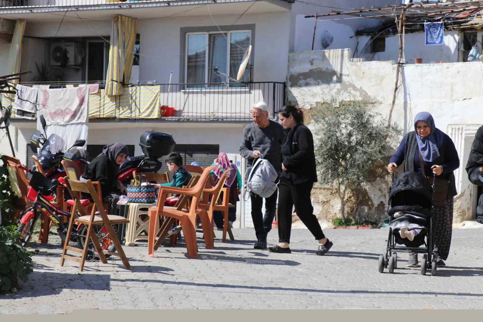 Devam eden artçılar vatandaşları tedirgin ediyor
