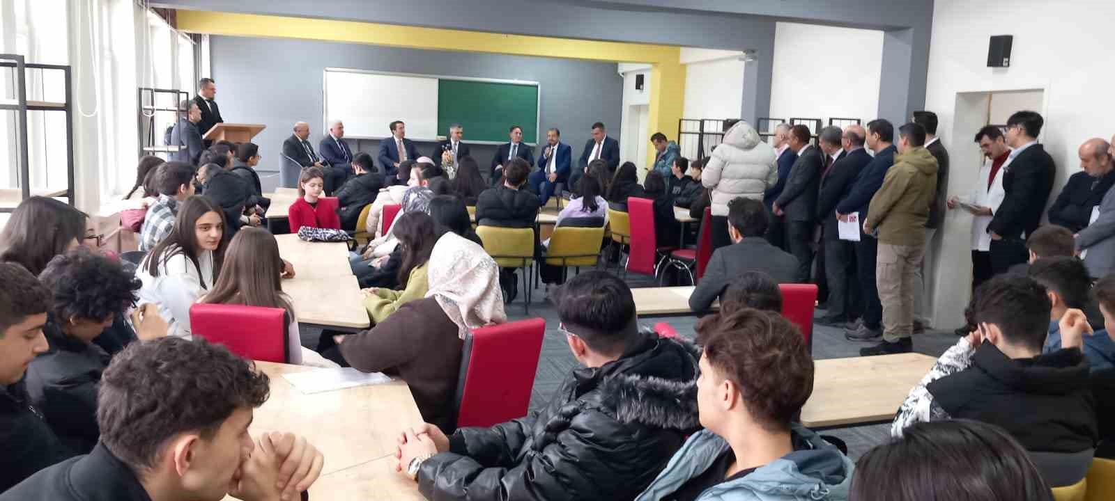 Develi’de Aşık Seyrani Film Galası düzenlendi
