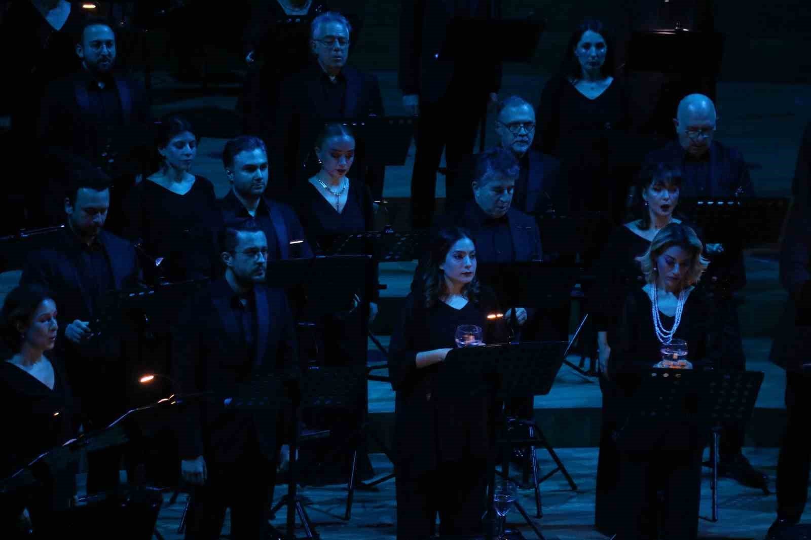 Devlet Çoksesli Korosu’ndan ‘Aurora’ Konseri
