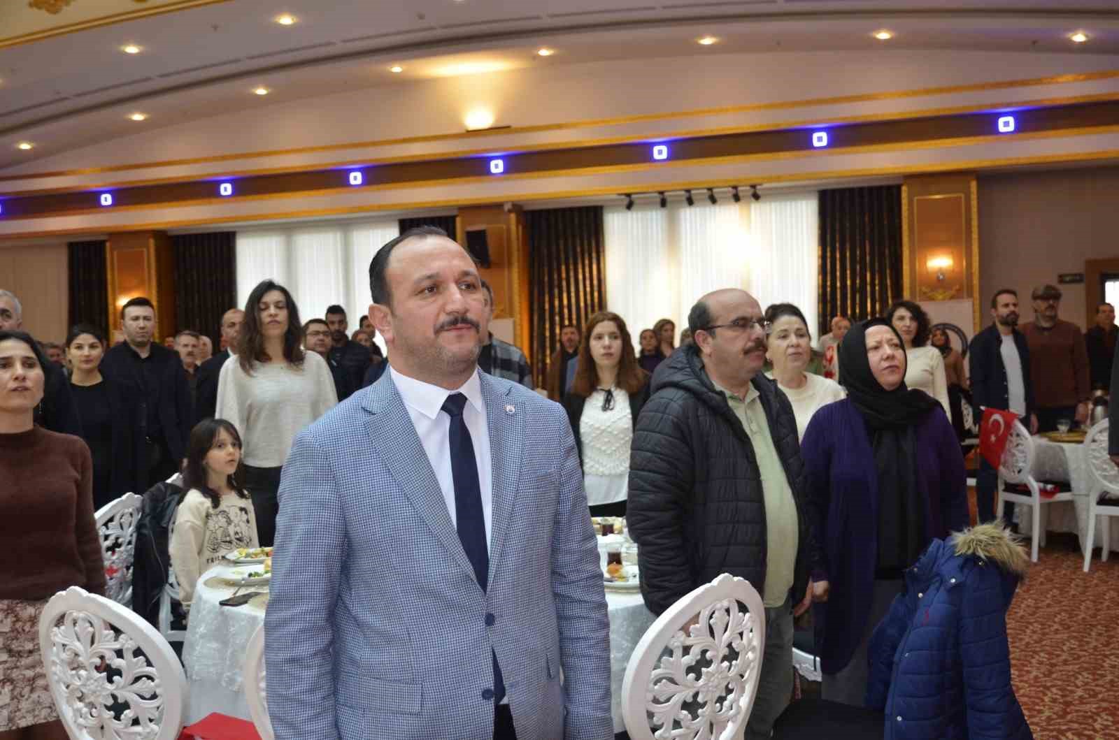 Devlet Memurları Eğitim Sendikası büyüyor
