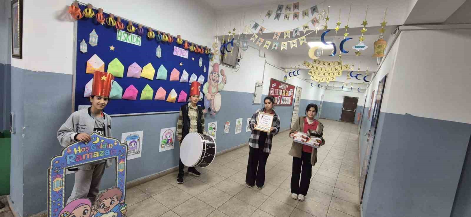 Dicle’de öğrencilerden Ramazan etkinliği
