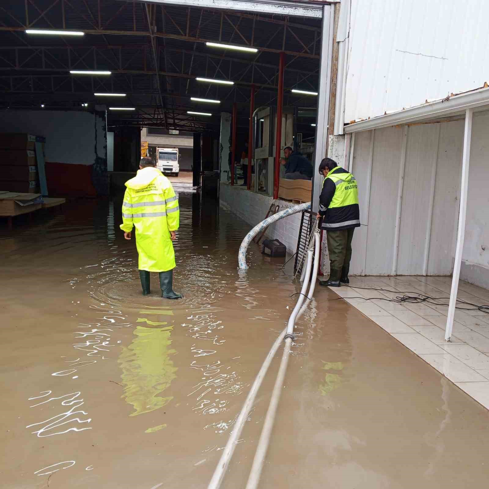Didim Belediyesi tüm ekipleriyle sahada
