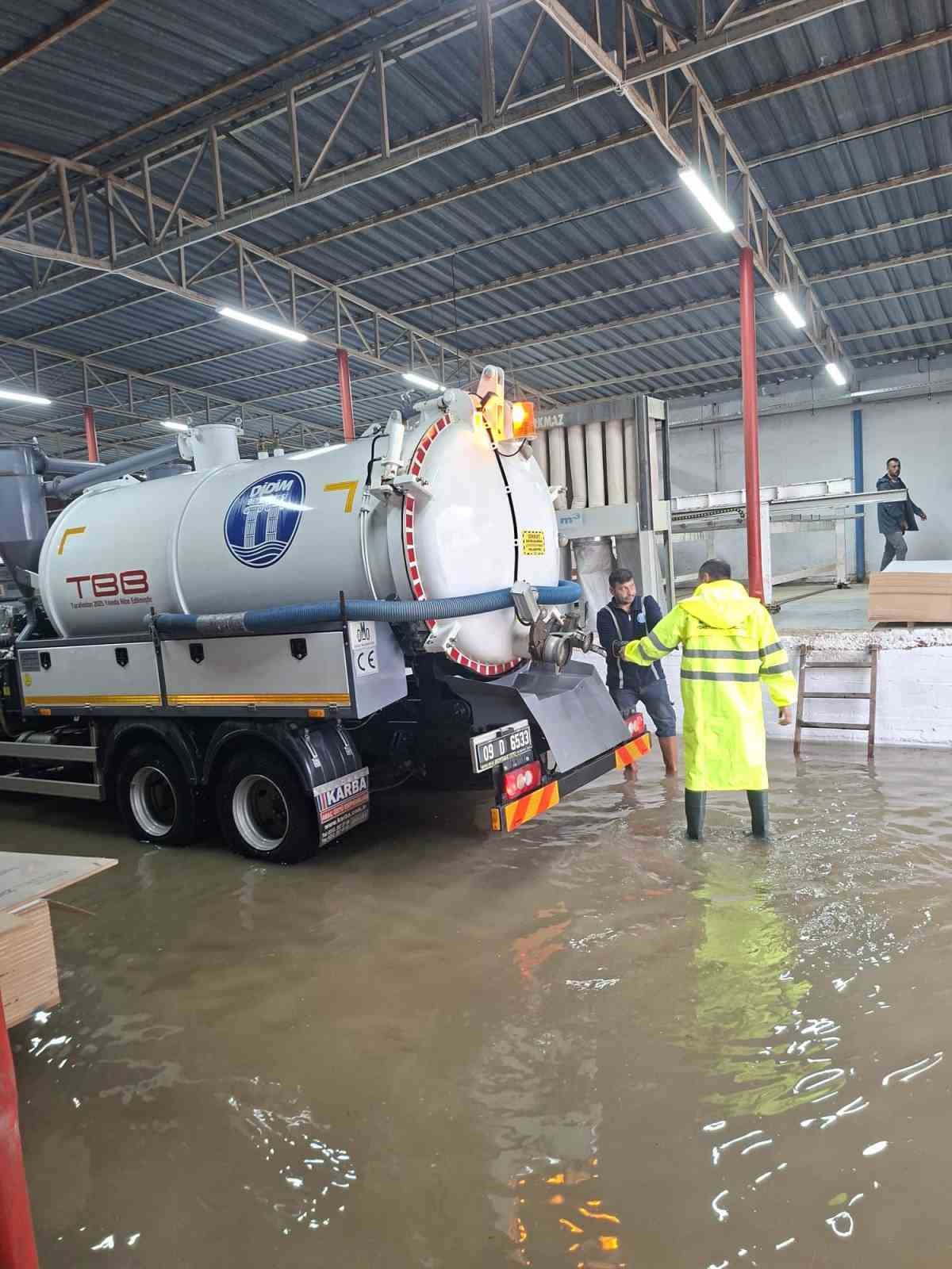 Didim Belediyesi tüm ekipleriyle sahada
