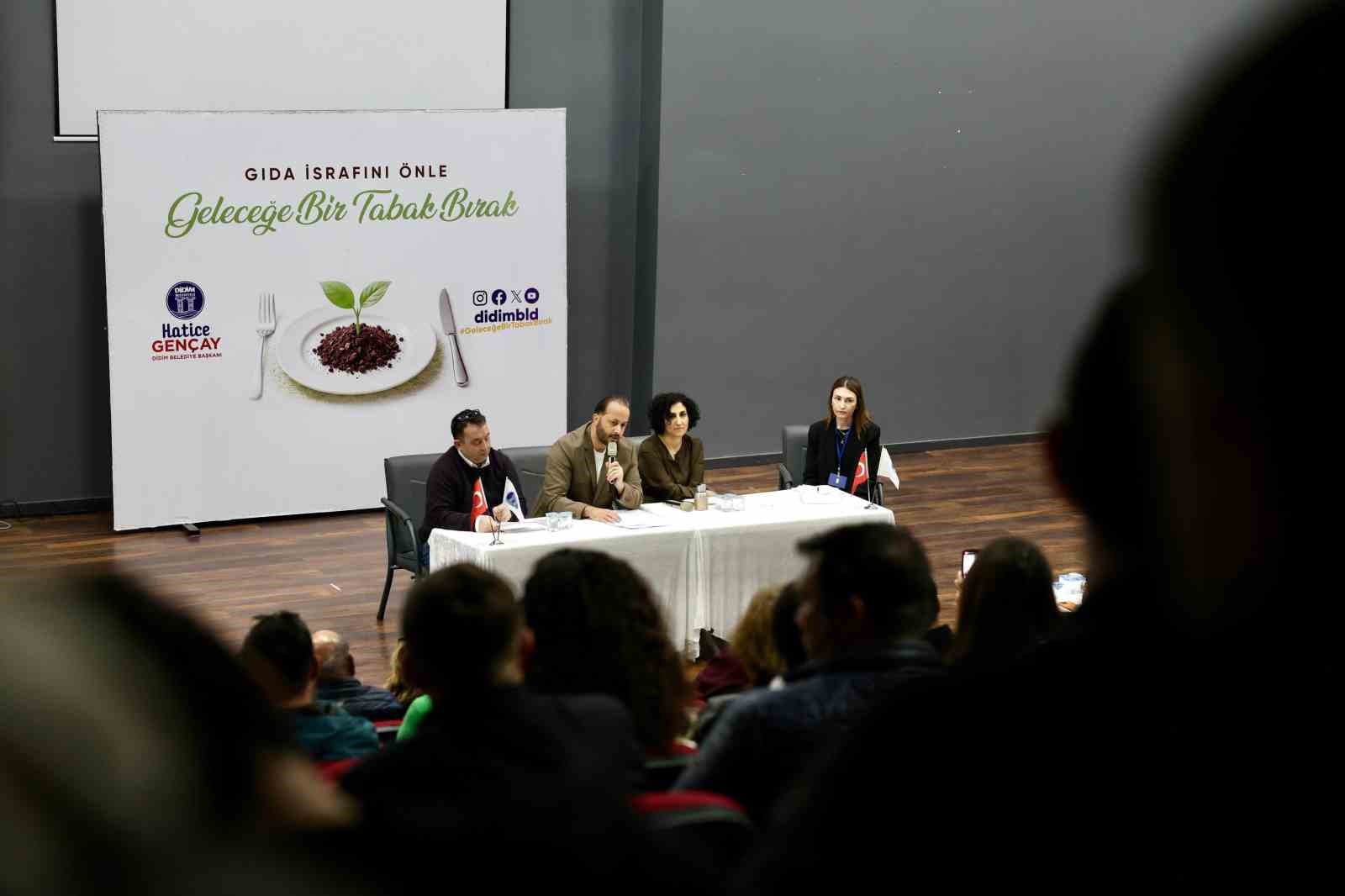 Didim Belediyesi’nden gıda israfı paneli: "Geleceğe bir tabak bırak"
