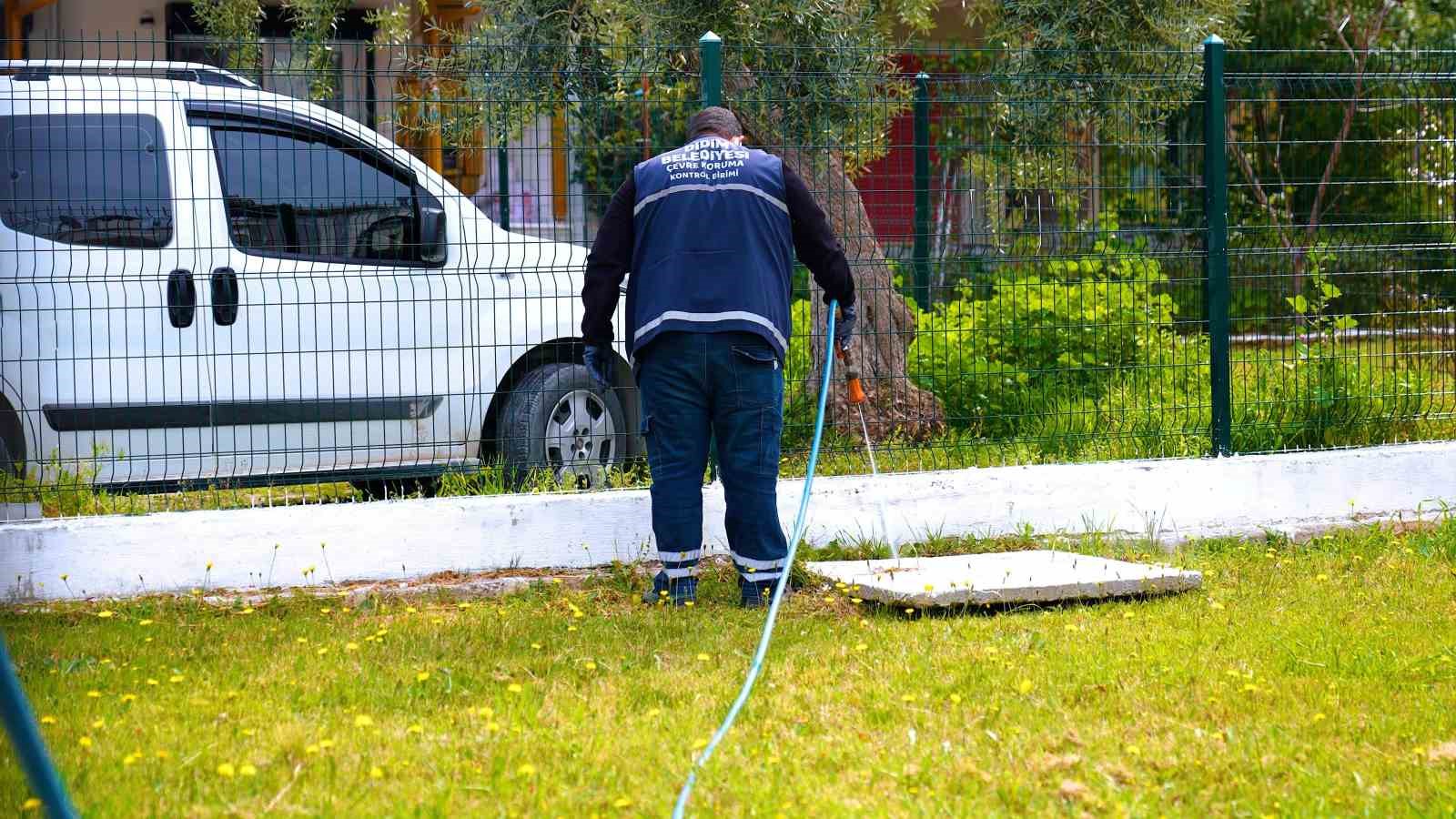 Didim Belediyesi’nden sinekle mücadele
