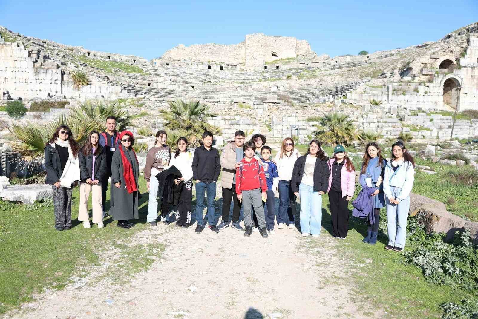 Didim Çocuk Meclisi’nden Miletos’ta matematik yolculuğu
