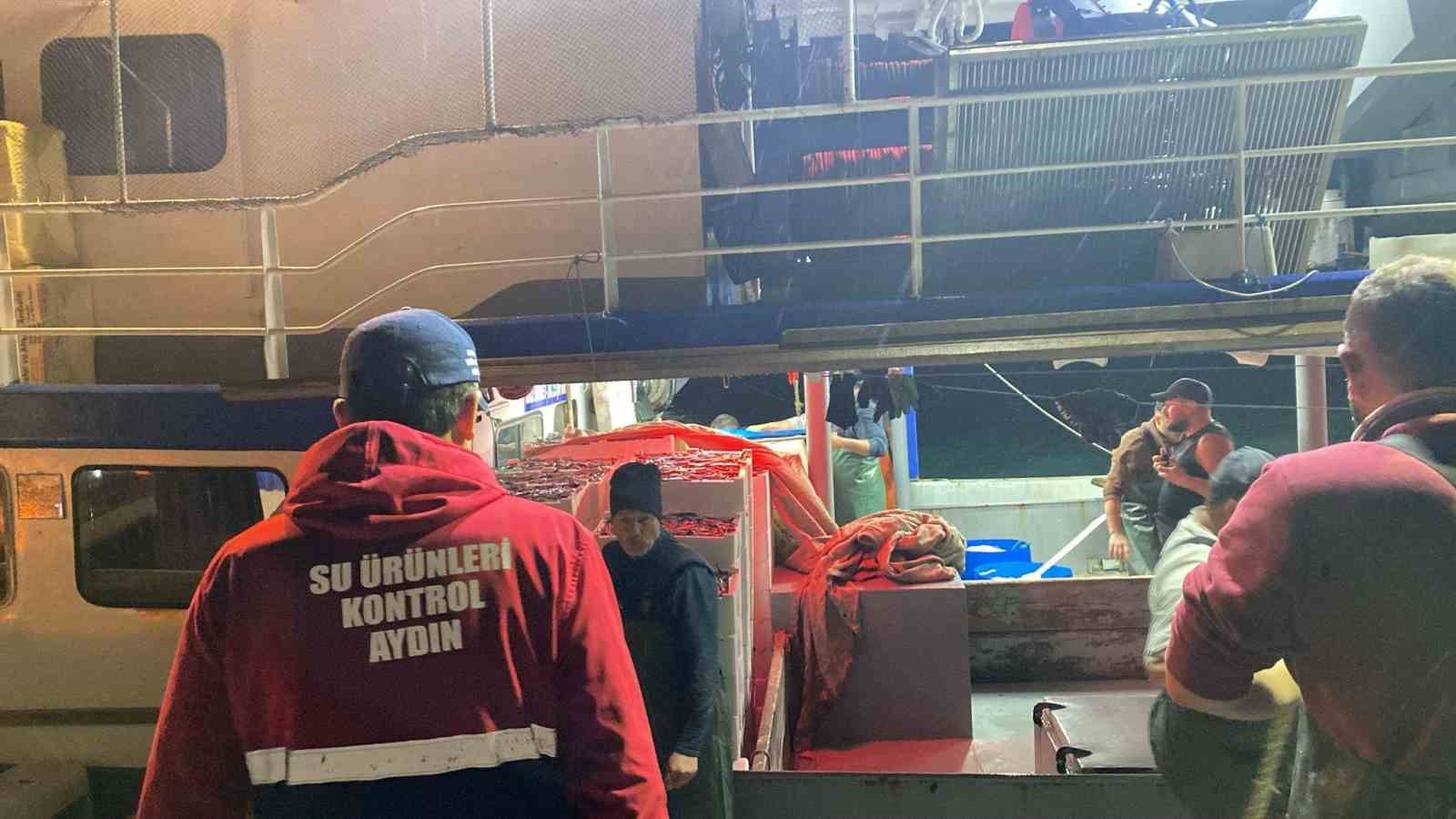 Didim’de balıkçı tekneleri denetlendi
