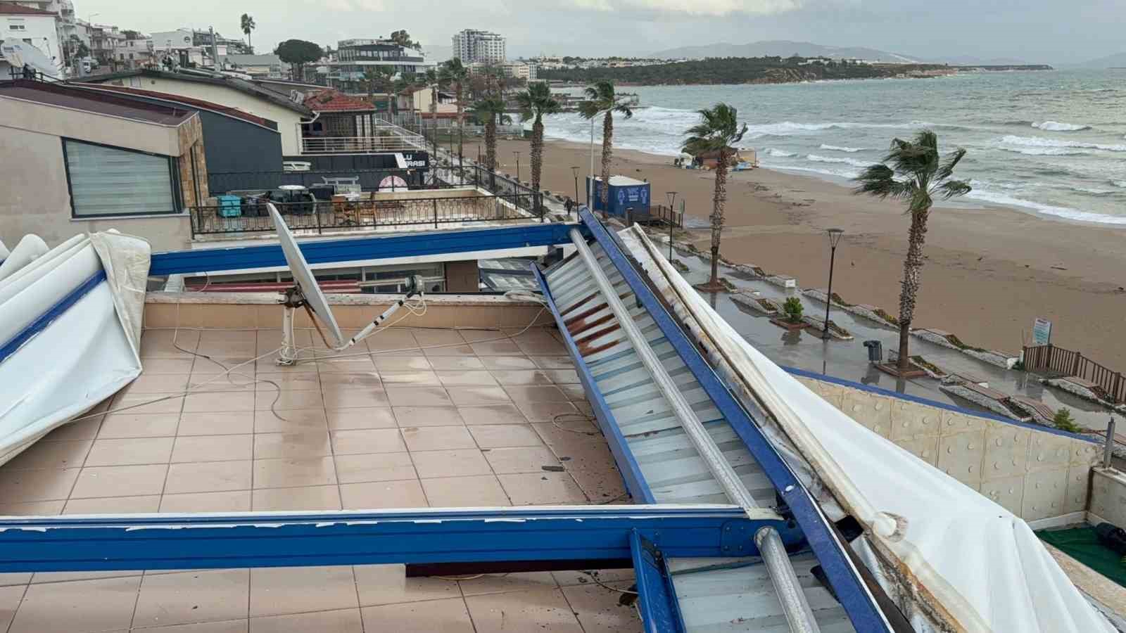 Didim’de fırtına etkili oldu
