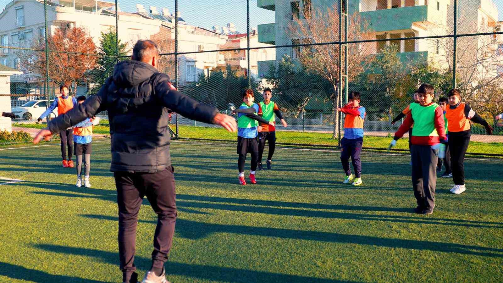 Didim’de gençler sporla buluşuyor
