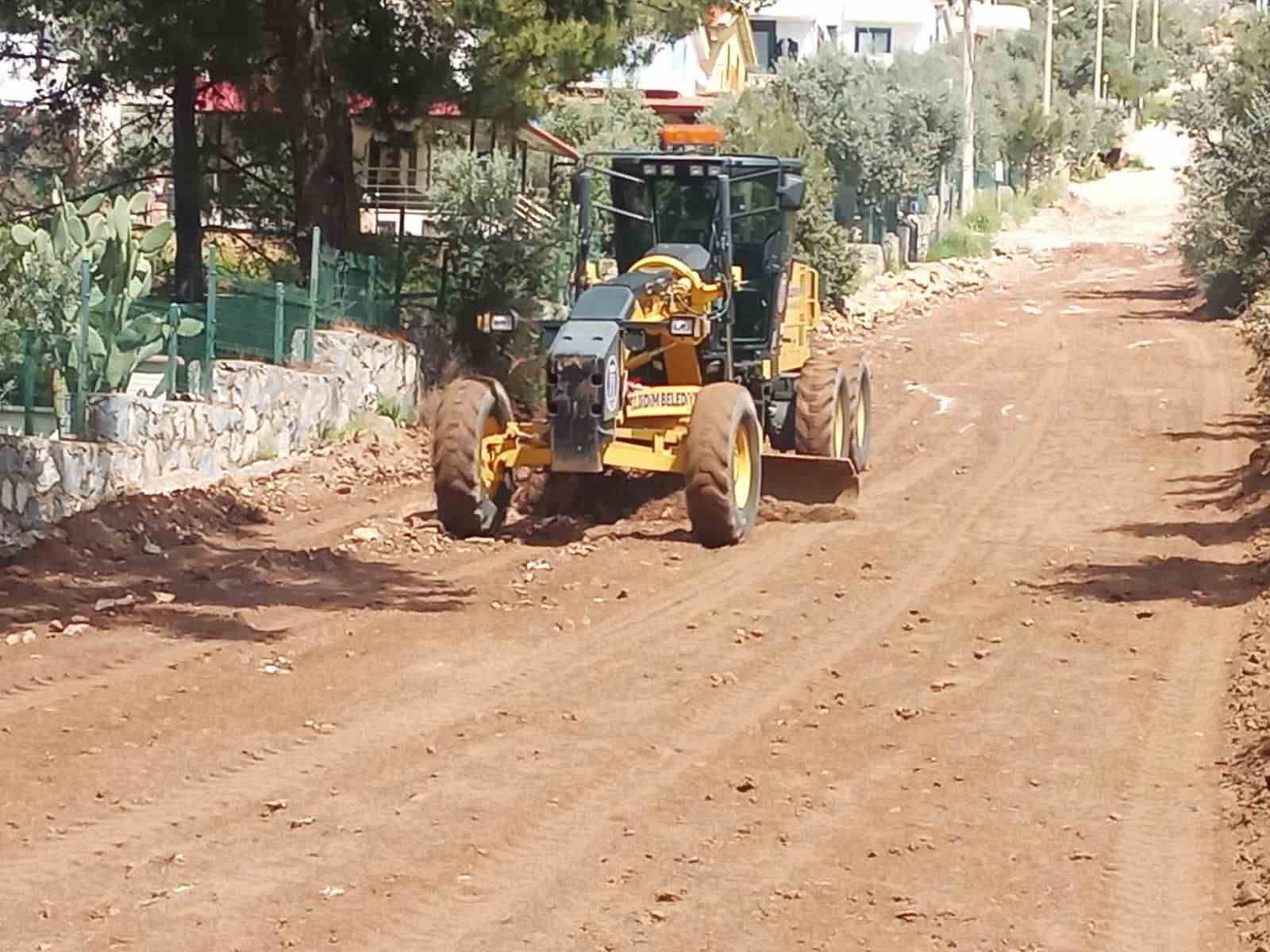 Didim’de temizlik ve düzenleme çalışmaları sürüyor
