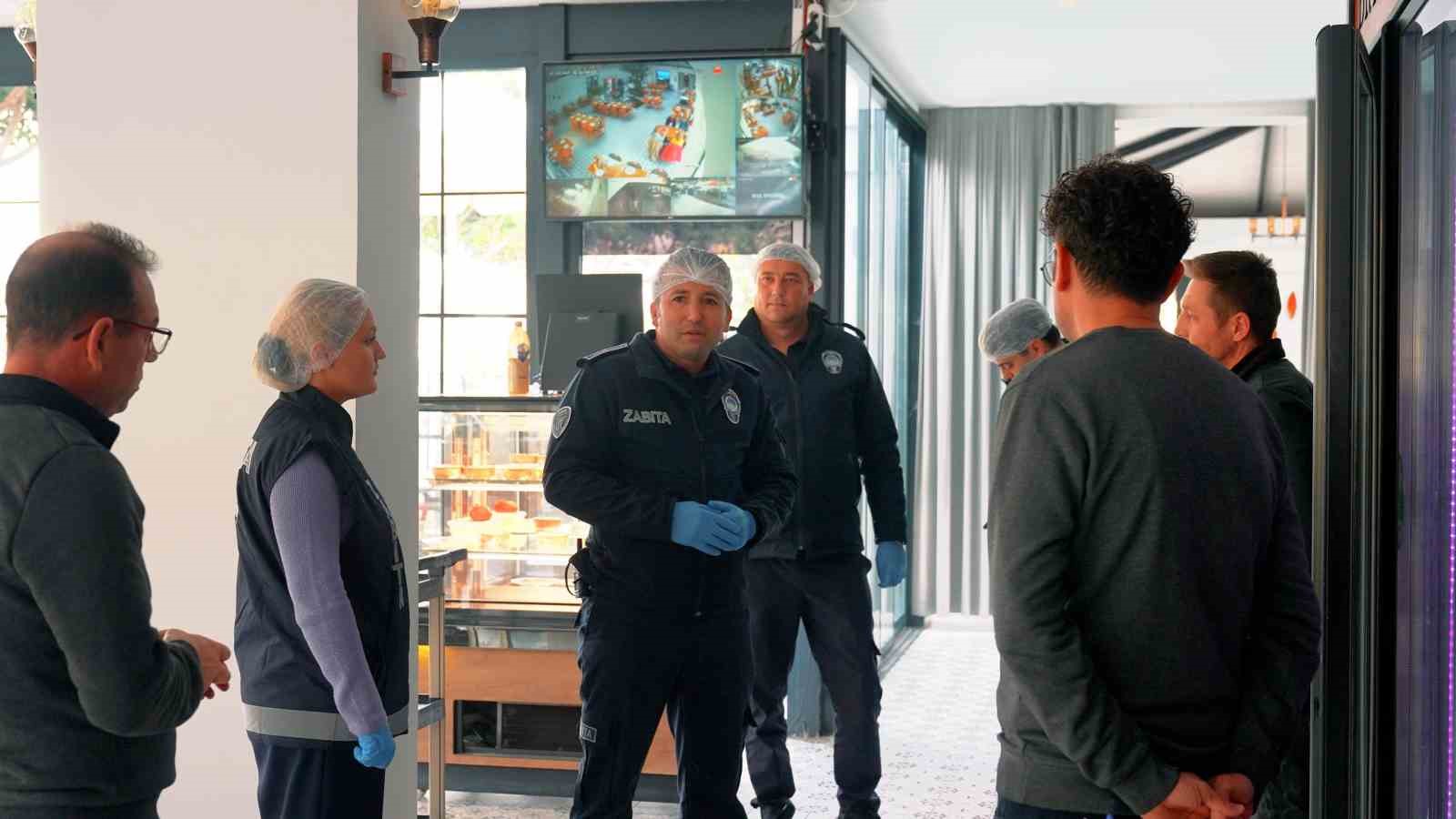 Didim’de zabıta ekipleri denetimlerine ara vermeden devam ediyor
