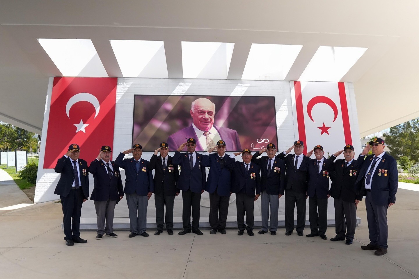 Didimli Kıbrıs Gazileri 52 yıl sonra yavru vatanda
