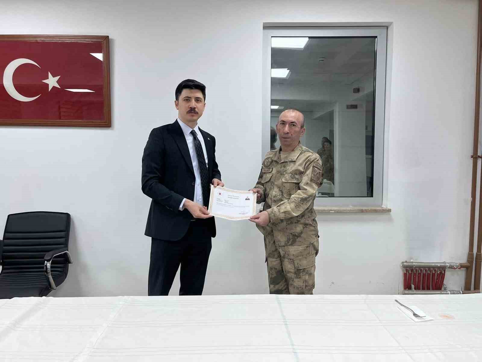 Digor Kaymakamı Ahmed Tayyib Kahraman, jandarma personeliyle iftarda buluştu
