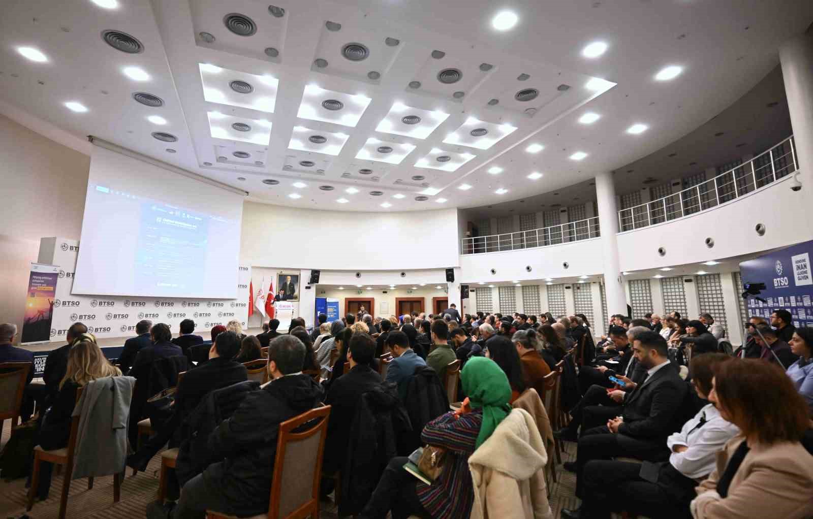 Dijital dönüşüm için 300 milyon Euro’luk kaynak
