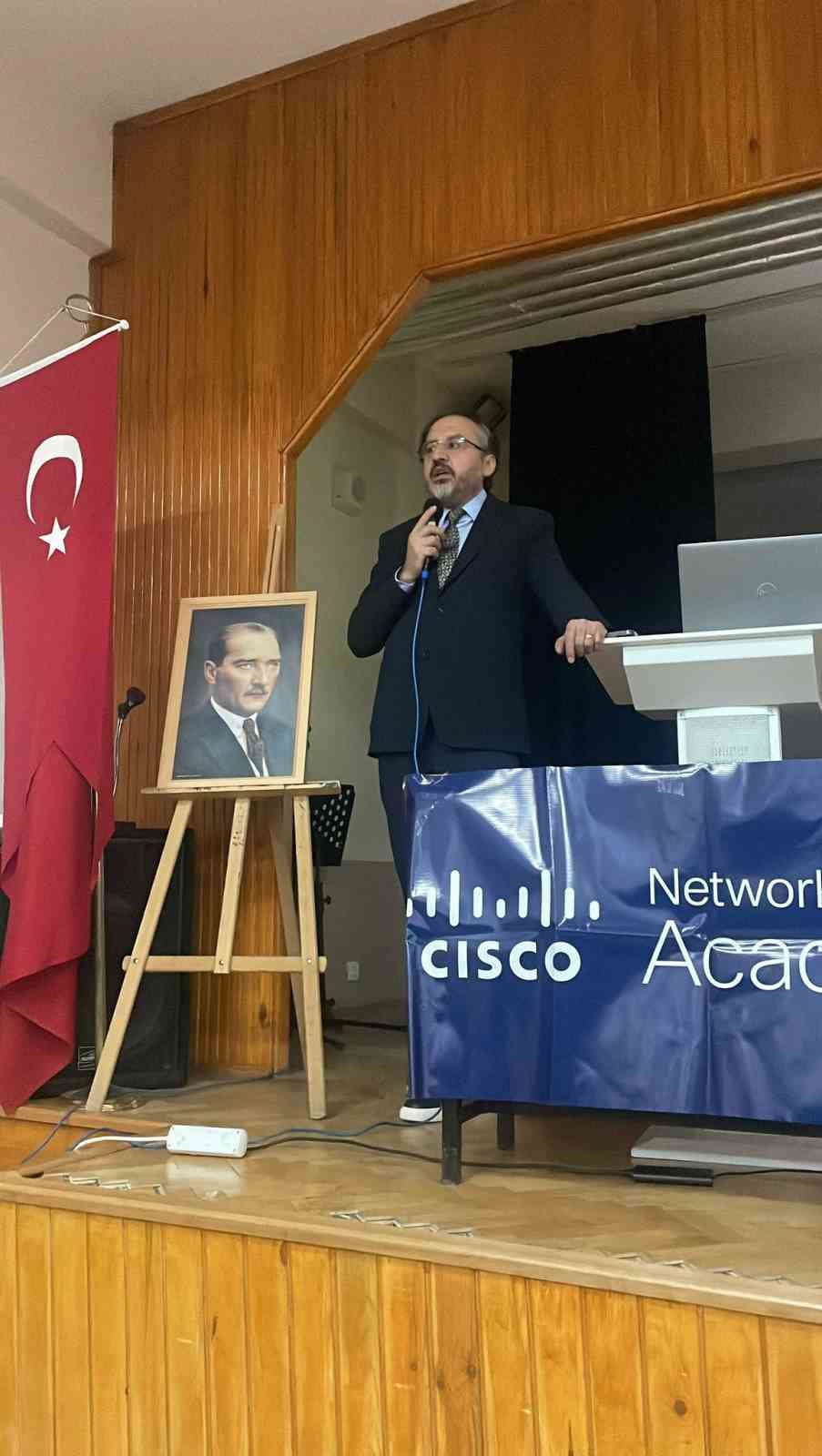 ’Dijital Farkındalık ve Siber Güvenlik Semineri’ gerçekleştirildi

