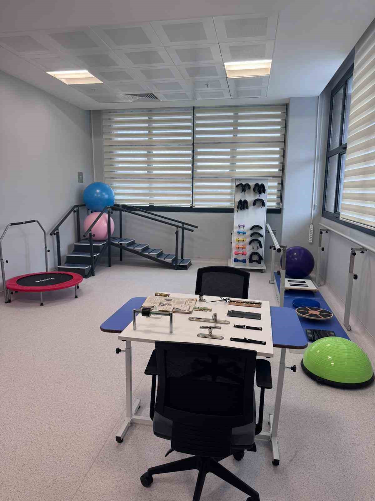 Dikili Devlet Hastanesi’nde fizik tedavi ünitesi hizmete giriyor
