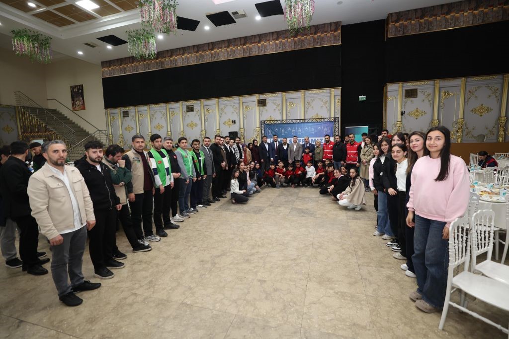 Dilovası’nda gençlik iftarı
