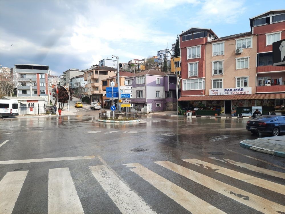 Dilovası’nda sokaklar sabunlu suyla yıkandı
