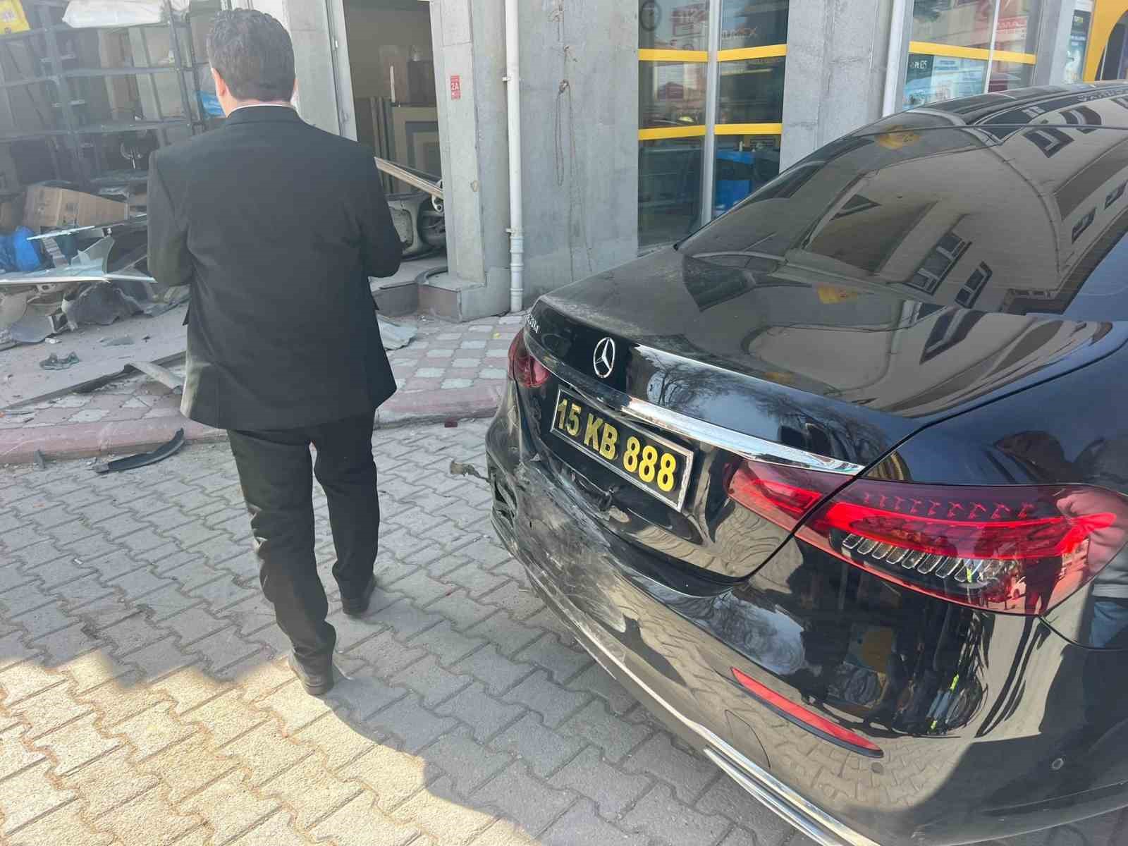 Direksiyon başında kalp krizi geçirerek hayatını kaybetti
