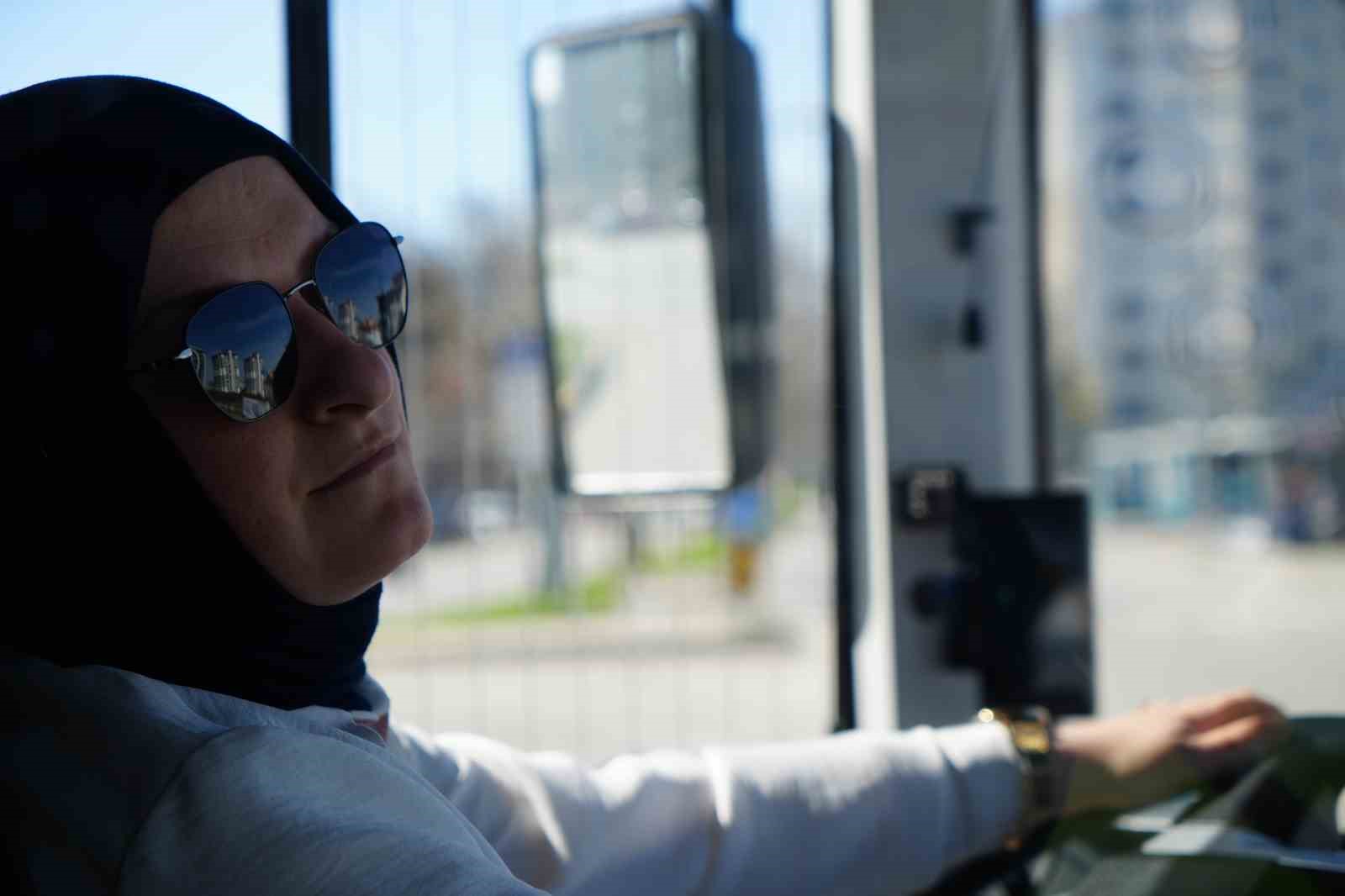 Direksiyonda kadın gücü: Samsun’da yolcuları kadın şoförler taşıyor
