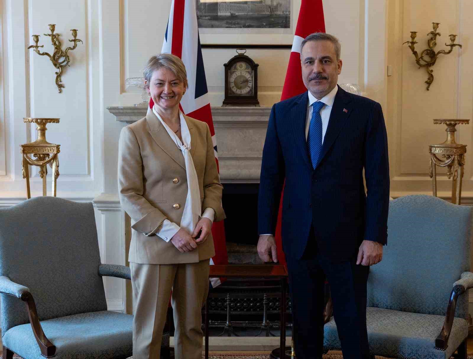 Dışişleri Bakanı Fidan, İngiltere’de
