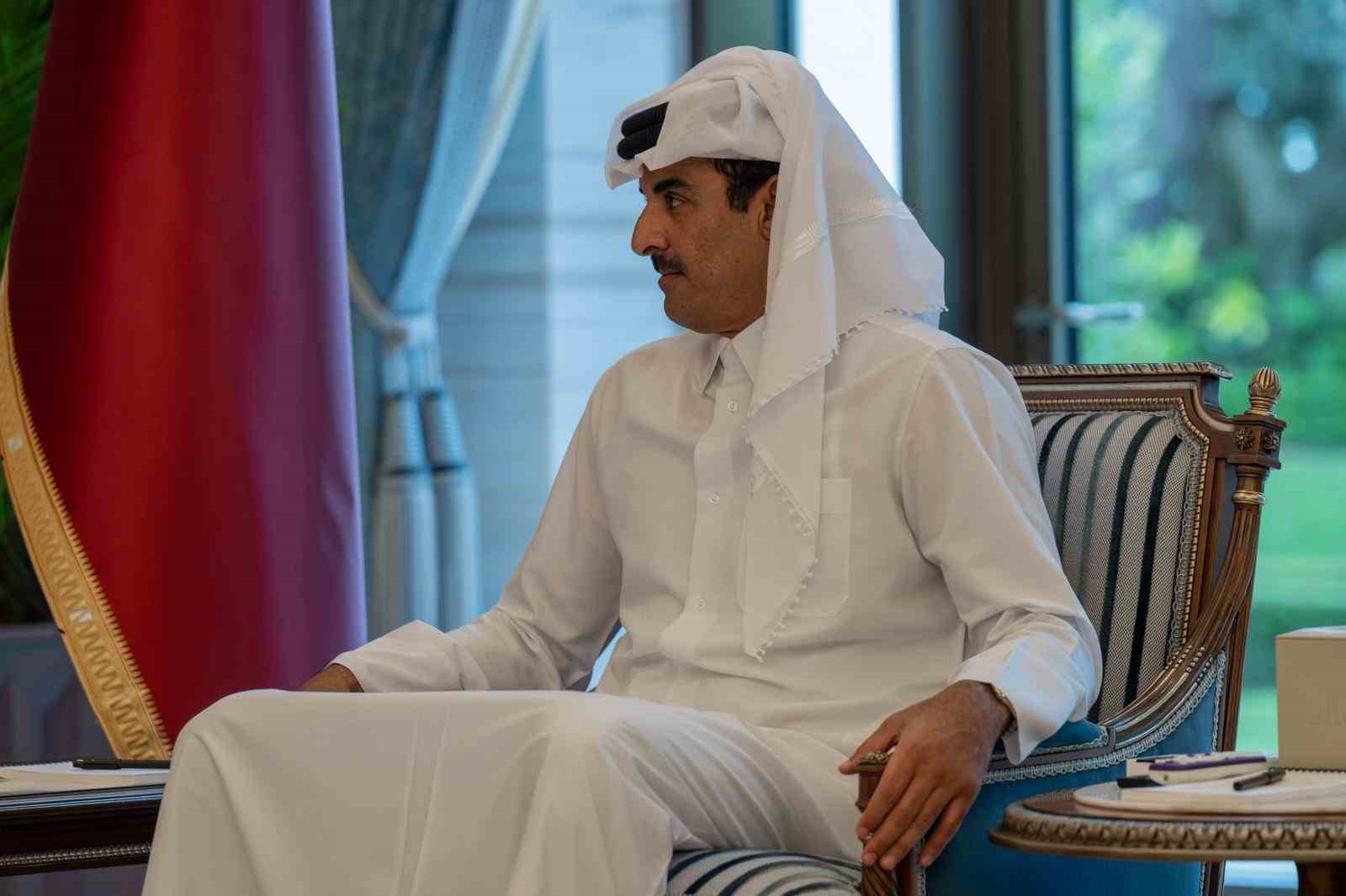 Dışişleri Bakanı Fidan, Katar Emiri Al Thani ile bir araya geldi
