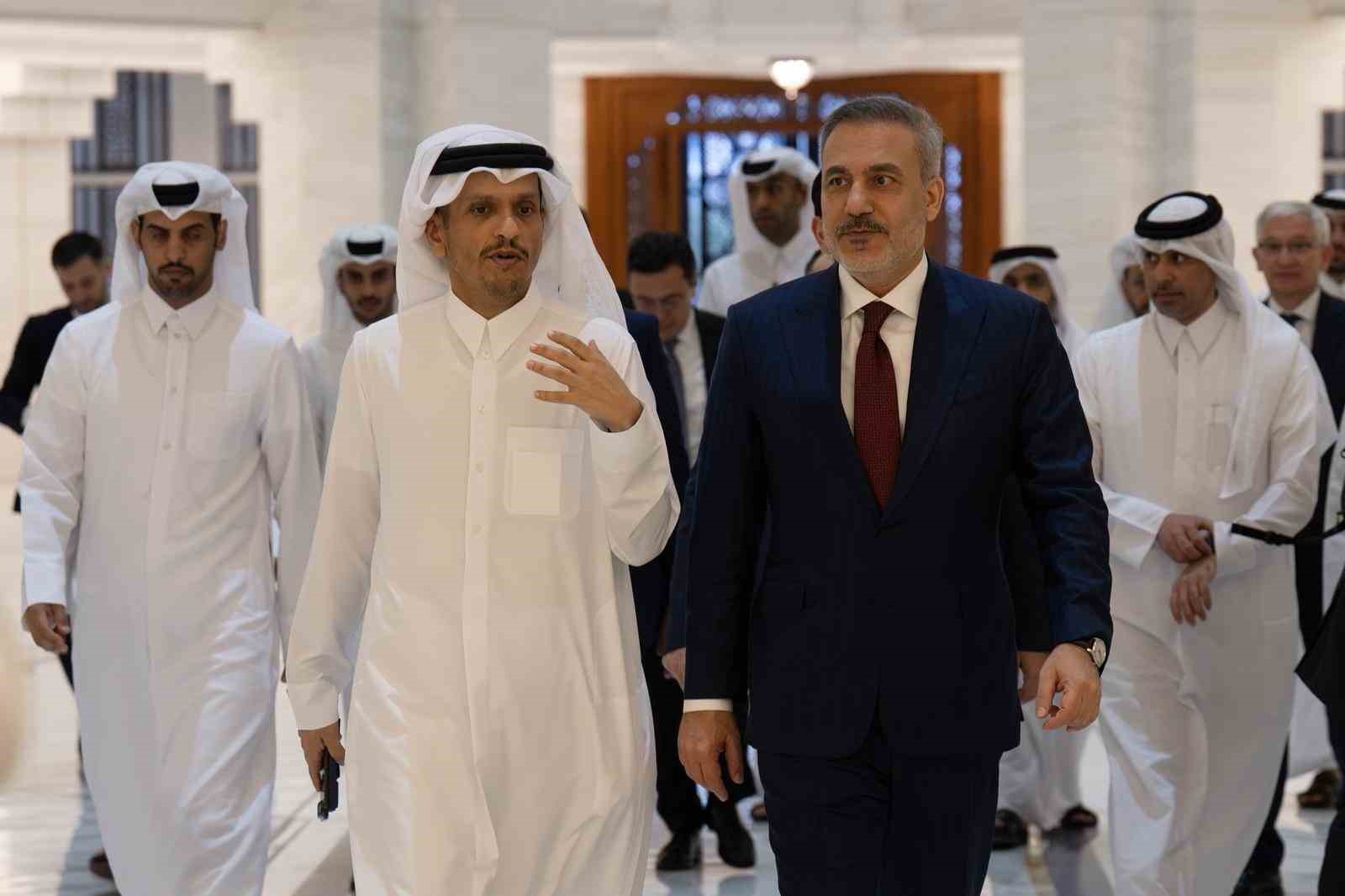 Dışişleri Bakanı Fidan, Katarlı mevkidaşı Al Thani ile bir araya geldi
