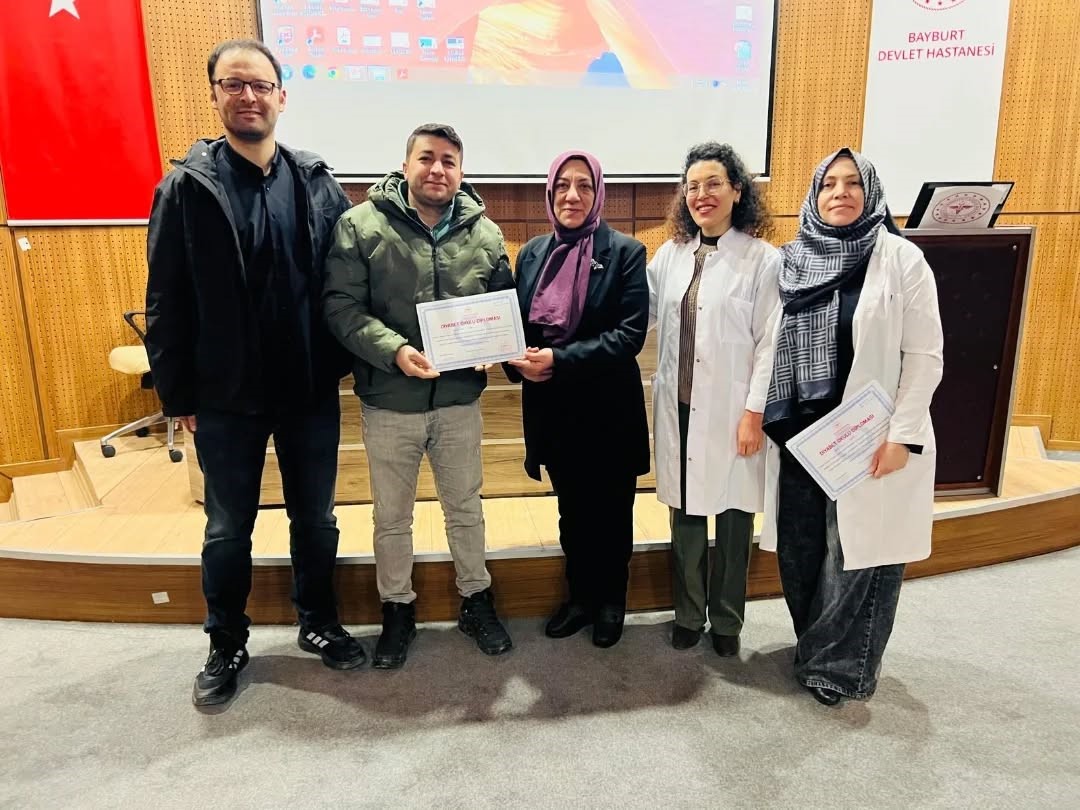 Diyabet okulu eğitimleri devam ediyor
