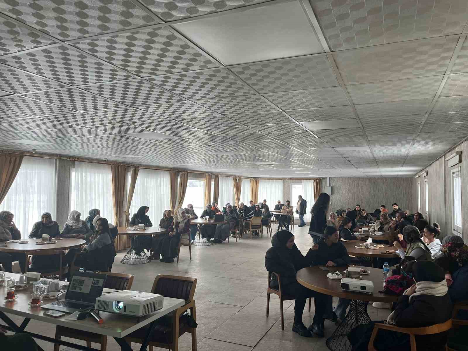 Diyadin’de bağımlılıkla mücadele semineri gerçekleştirildi
