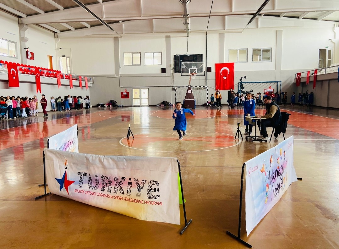 Diyadin’de geleceğin sporcuları keşfediliyor
