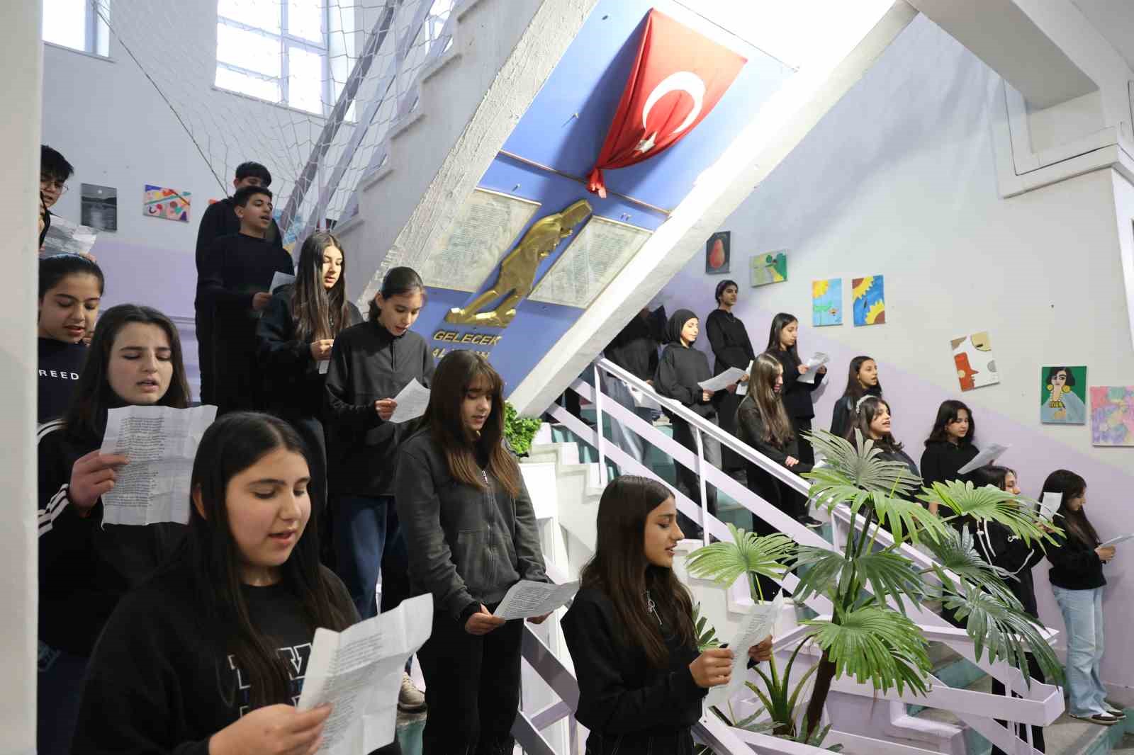 Diyarbakır’da 112 yıllık okulda iftar
