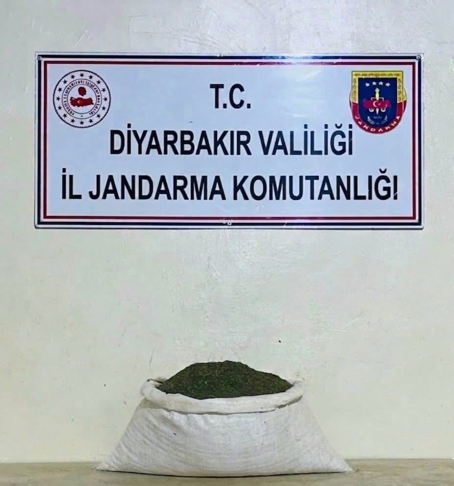 Diyarbakır’da 14 kilo esrar ele geçirildi
