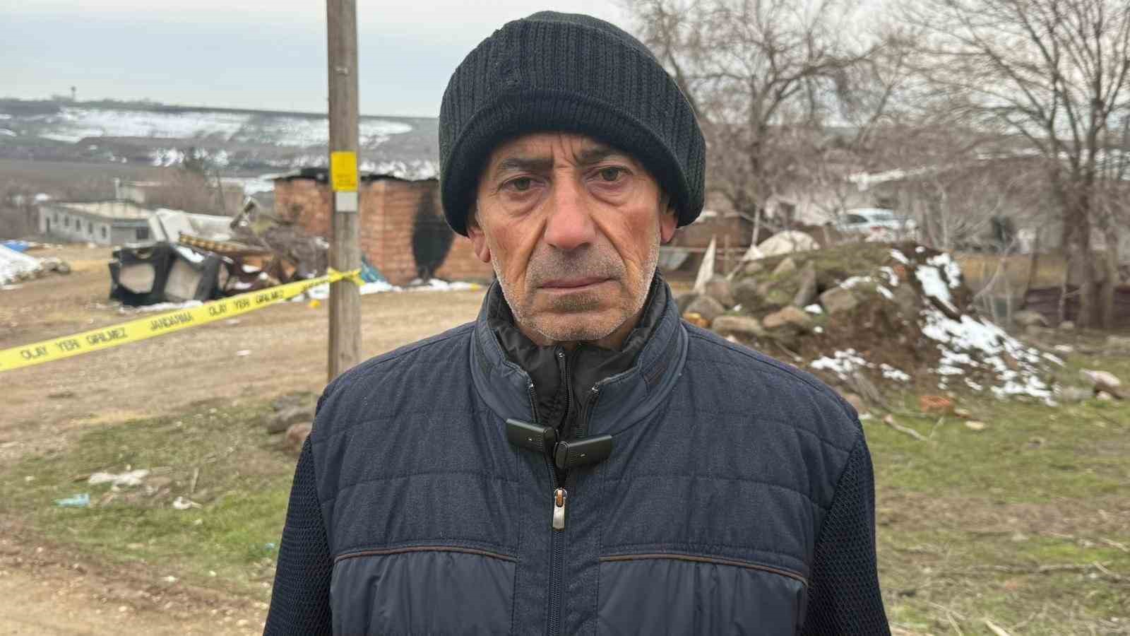 Diyarbakır’da 2 çocuk annesi, sırra kadem bastı
Diyarbakır’da 2 çocuk annesi, sırra kadem bastı