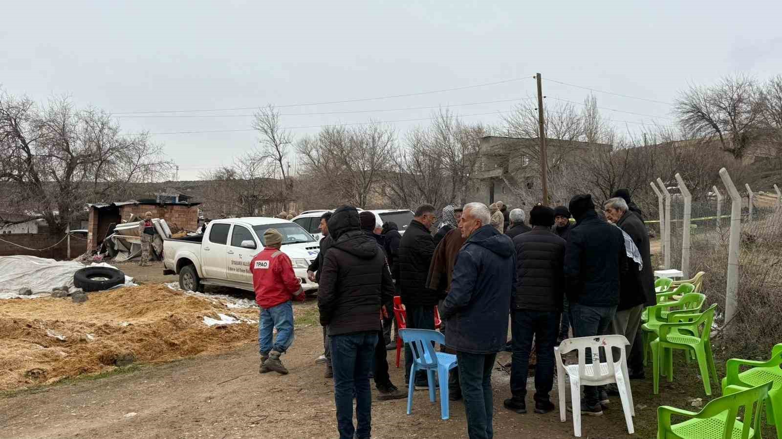Diyarbakır’da 2 çocuk annesi, sırra kadem bastı
Diyarbakır’da 2 çocuk annesi, sırra kadem bastı