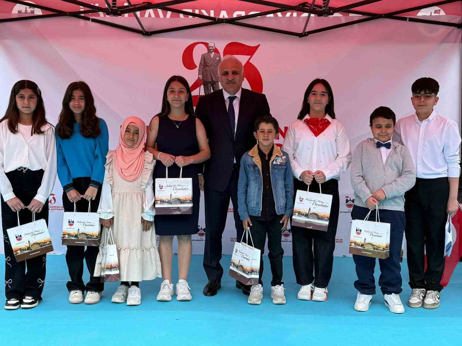 Diyarbakır’da 23 Nisan coşkuyla kutlandı
