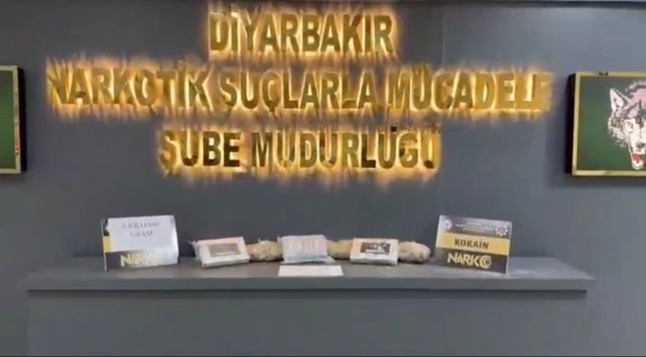 Diyarbakır’da 6 kilo 660 gram kokain ele geçirildi
