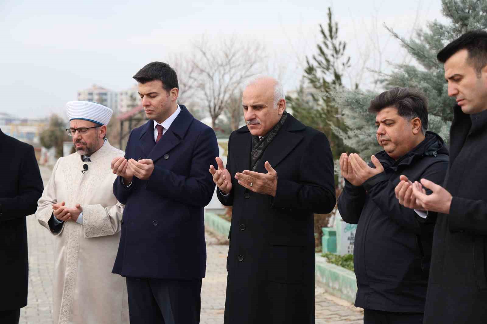 Diyarbakır’da 6 Şubat depreminde hayatını kaybedenler unutulmadı
