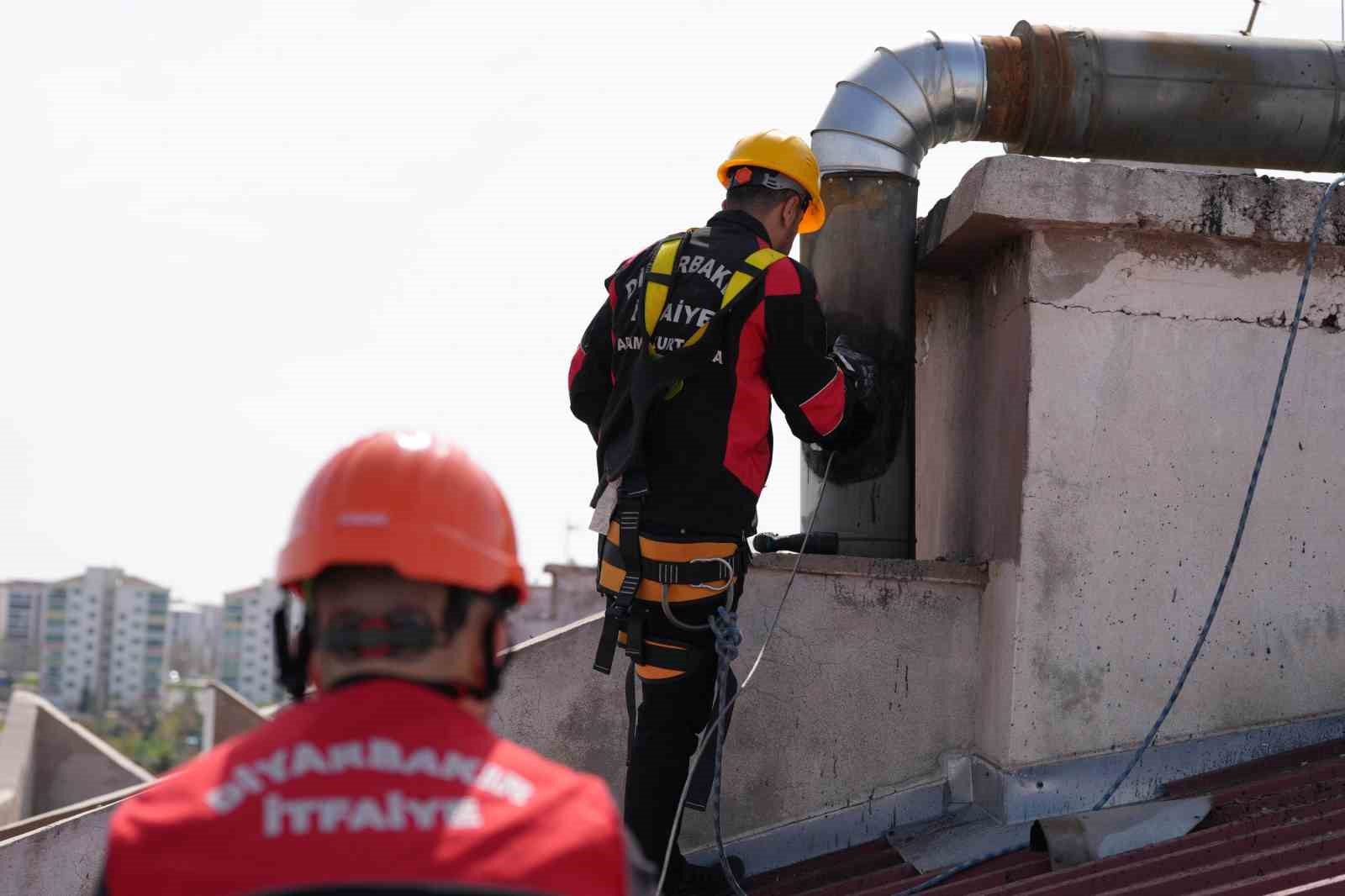 Diyarbakır’da bacalar dijital takipte: Yangın riski ortaya çıkmadan müdahale ediliyor

