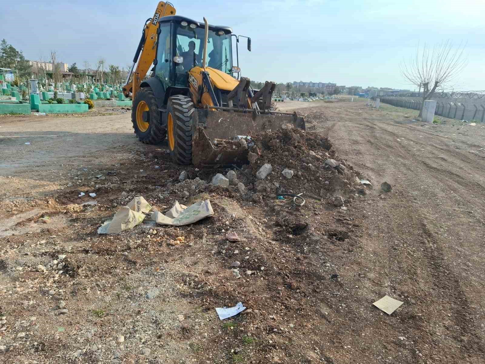 Diyarbakır’da bayram denetimi: 2 ton bozuk gıda ürüne el konuldu
