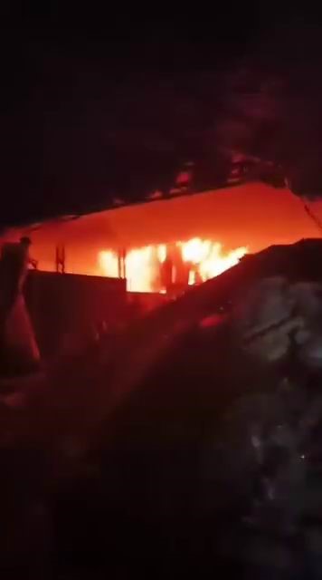 Diyarbakır’da geri dönüşüm tesisinde korkutan yangın
