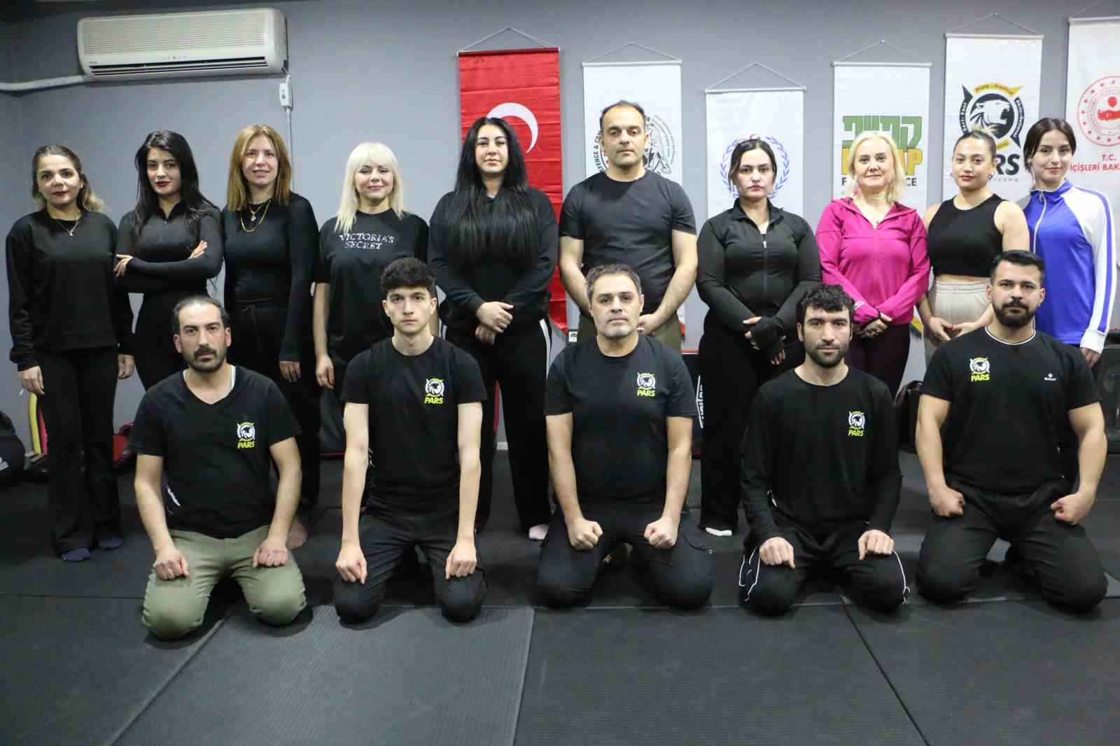 Diyarbakır’da kadınlar ’kendilerini savunmayı’ öğreniyor
