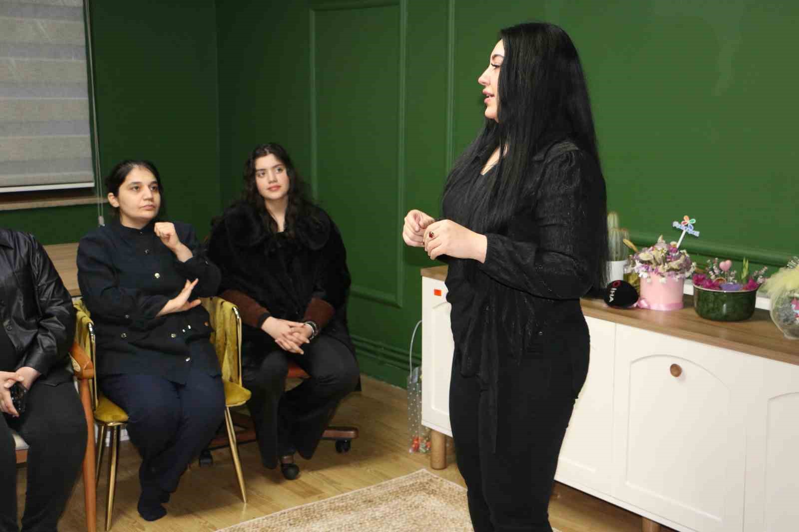 Diyarbakır’da kadınlar ’kendilerini savunmayı’ öğreniyor
