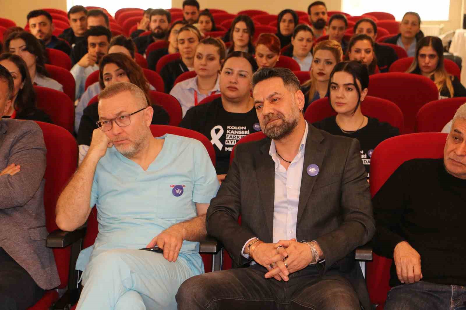 Diyarbakır’da kolon kanserine dikkat çekmek için sunumlar gerçekleştirildi
