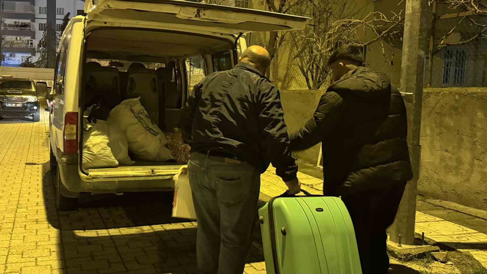 Diyarbakır’da kolonlarda çatlama sesi duyulan bina boşaltıldı: 51 vatandaş tahliye edildi
