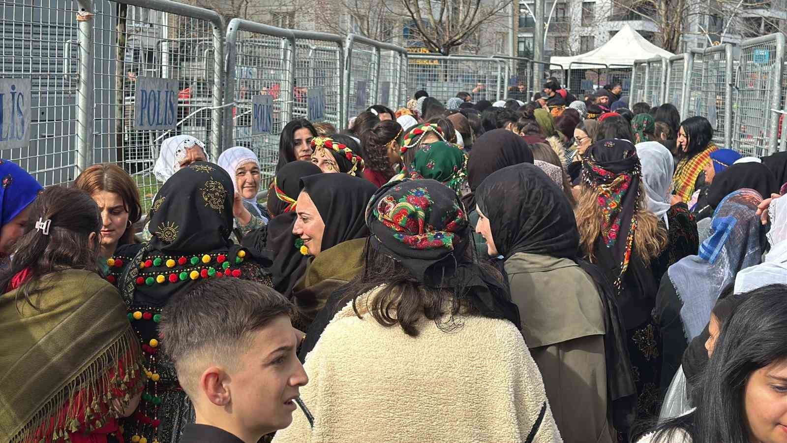 Diyarbakır’da Nevruz kutlandı
