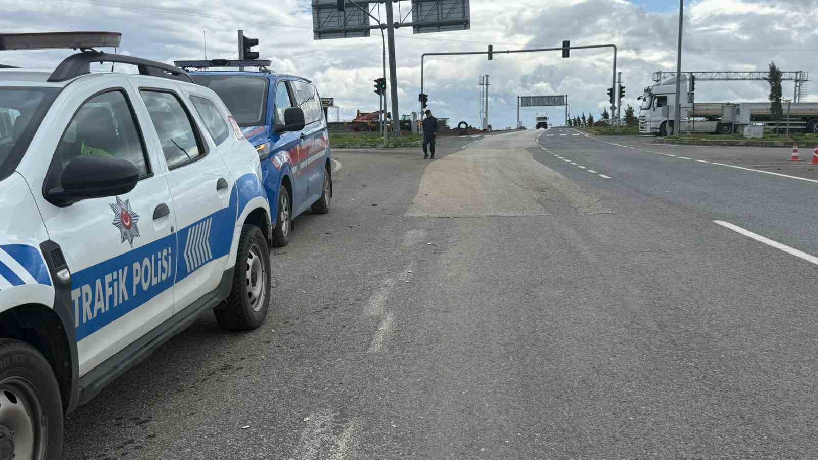 Diyarbakır’da okul servisi kaza yaptı: 13’ü öğrenci 15 yaralı
