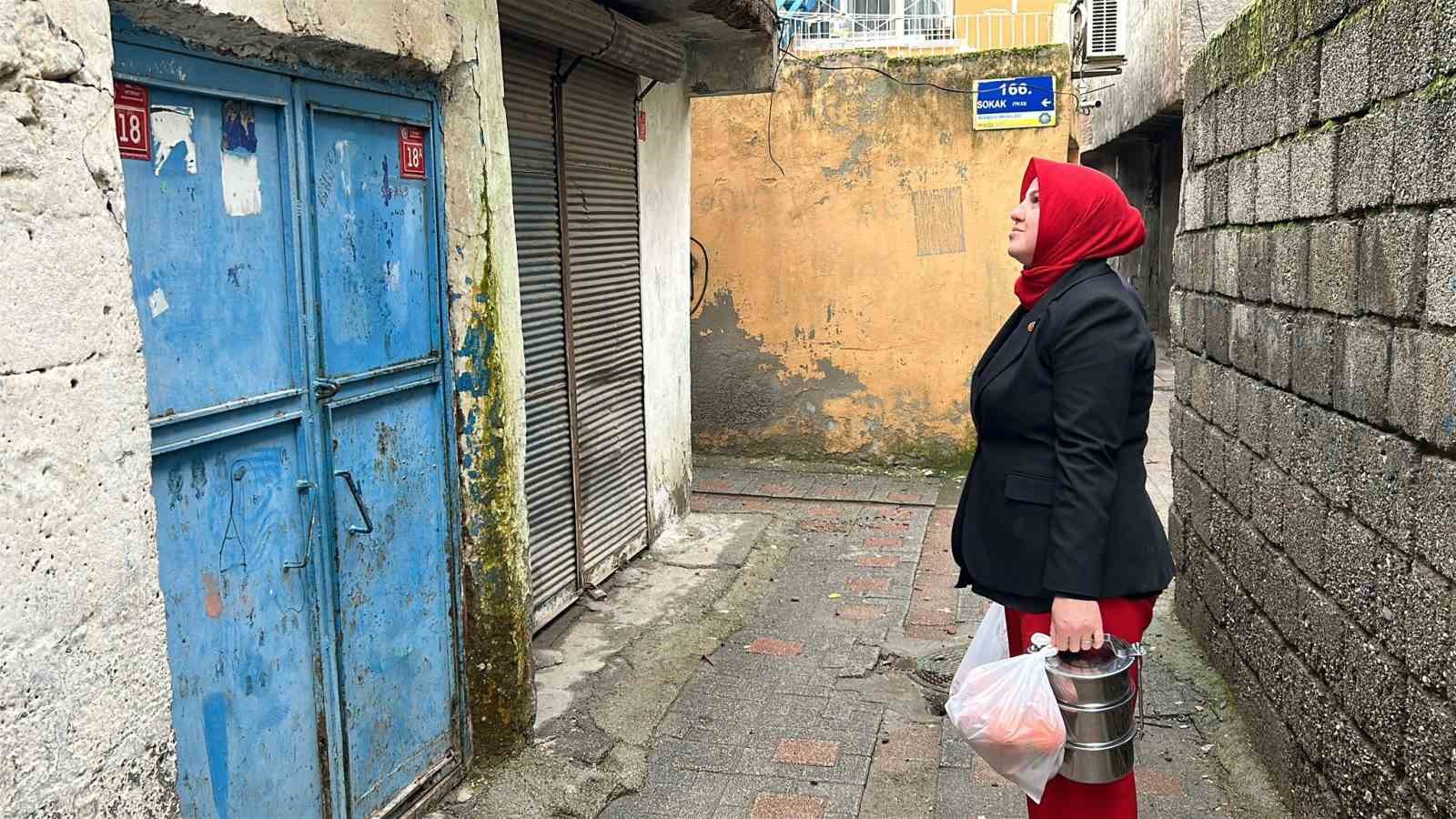 Diyarbakır’da sıcak yemek desteği ihtiyaç sahiplerine umut oluyor
