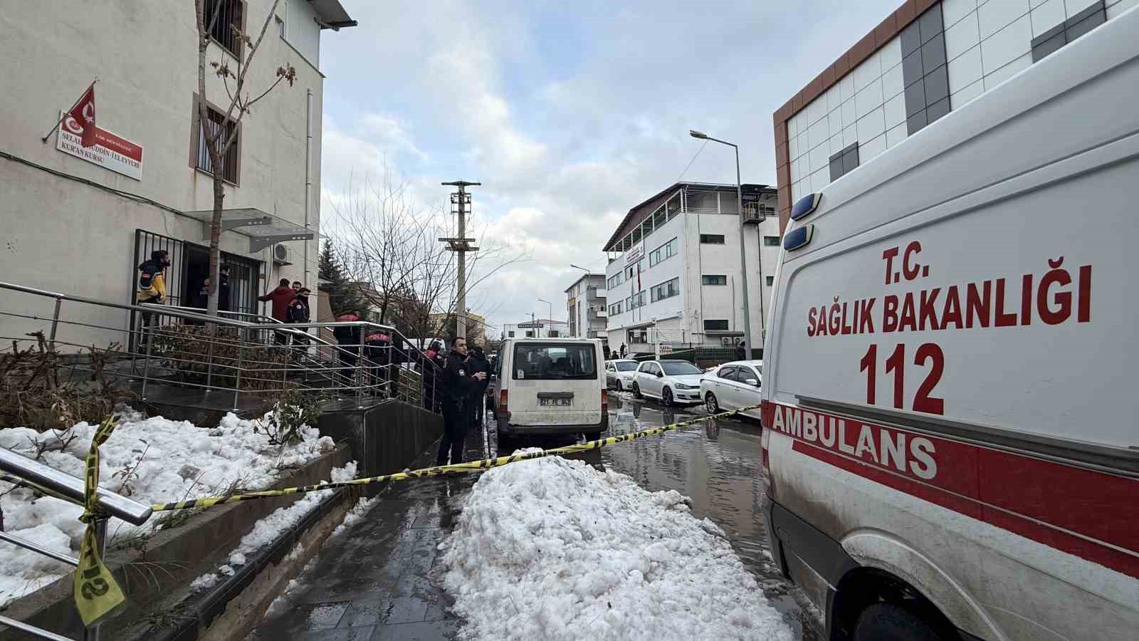 Diyarbakır’da silahlı saldırı: 1 ölü, 1 yaralı
